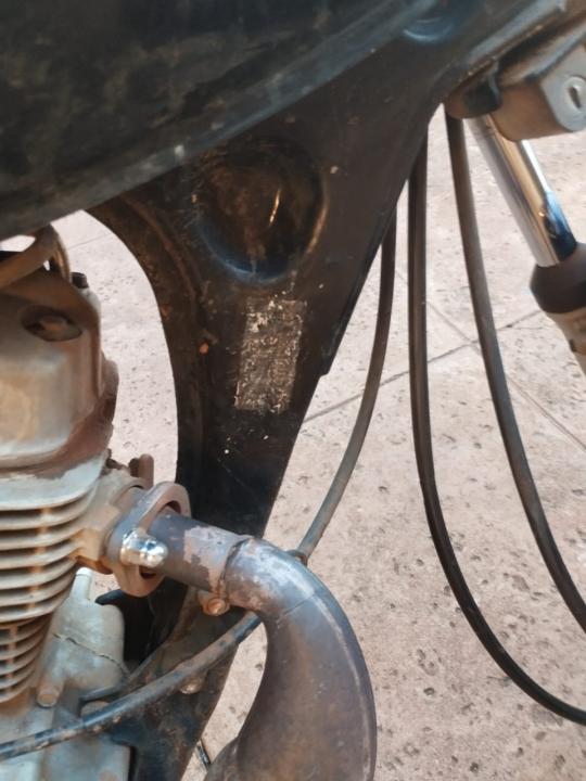 Foto 6 de 7 — Motociclista abandona moto e foge após fuga da PM no Jardim Arco Iris